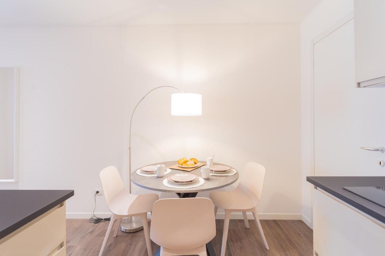 Enchanted Como Lake - Tremezzo Apartments By Rent All Como Экстерьер фото