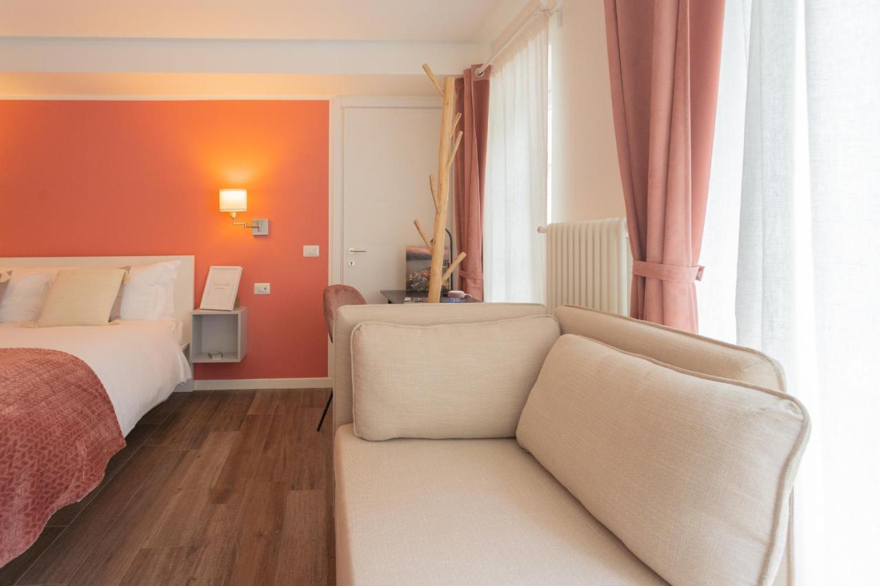 Enchanted Como Lake - Tremezzo Apartments By Rent All Como Экстерьер фото